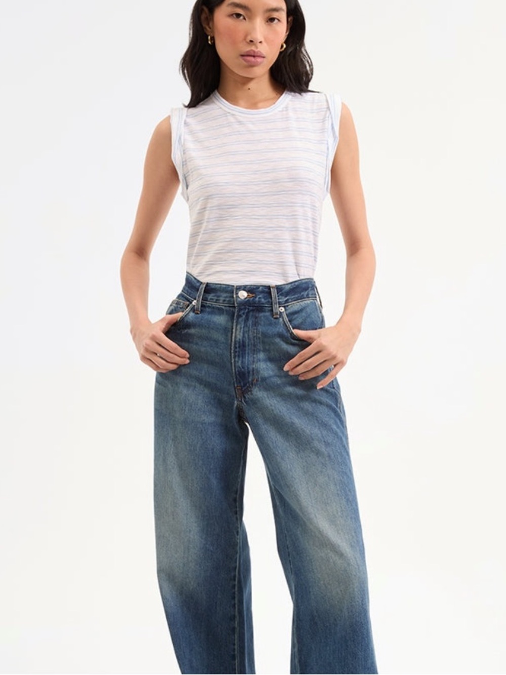 NWT VERONICA BEARD DREE MUSCLE TEE